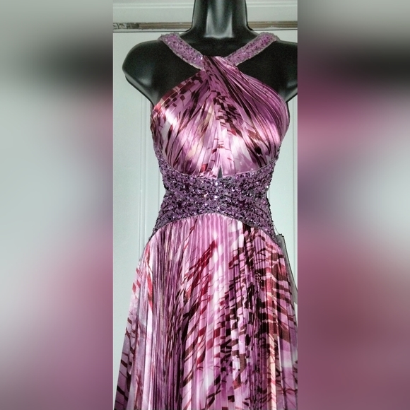Women's Pink Formal, Prom of Cocktai Dress with Sequins, Stones & Embellishments - Picture 7 of 16